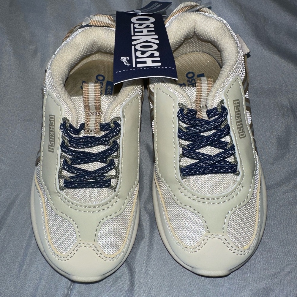 OshKosh B'gosh Cream and Blue Low-Top Sneakers